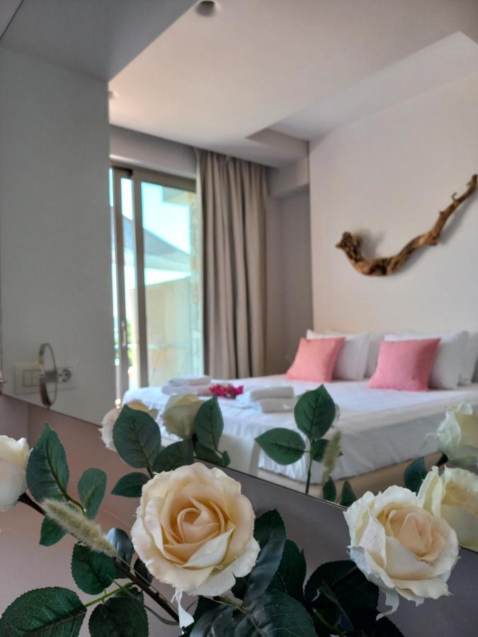 העיירה סקיאתוס Core Luxury Suites (Adults Only) מראה חיצוני תמונה