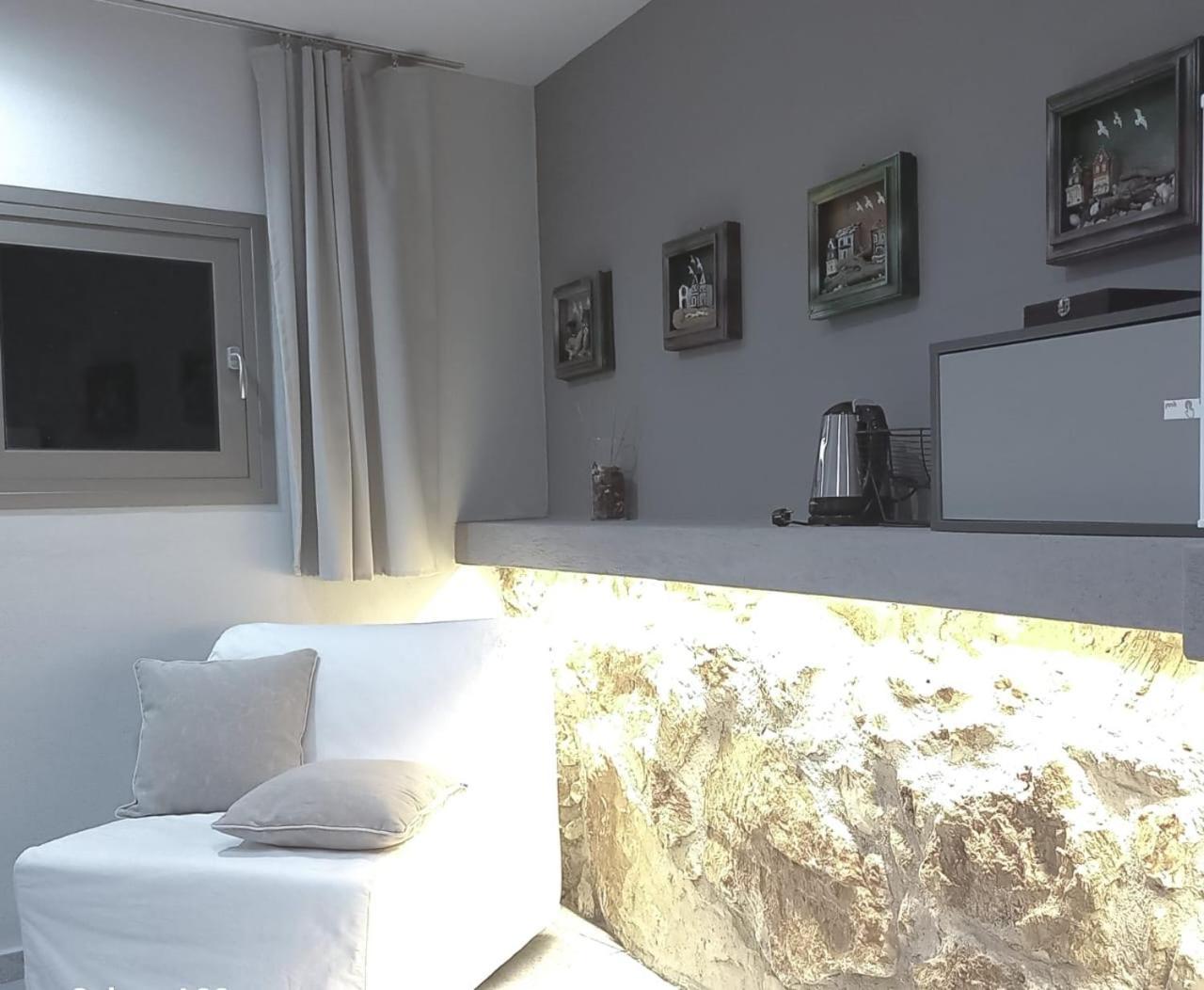 העיירה סקיאתוס Core Luxury Suites (Adults Only) מראה חיצוני תמונה